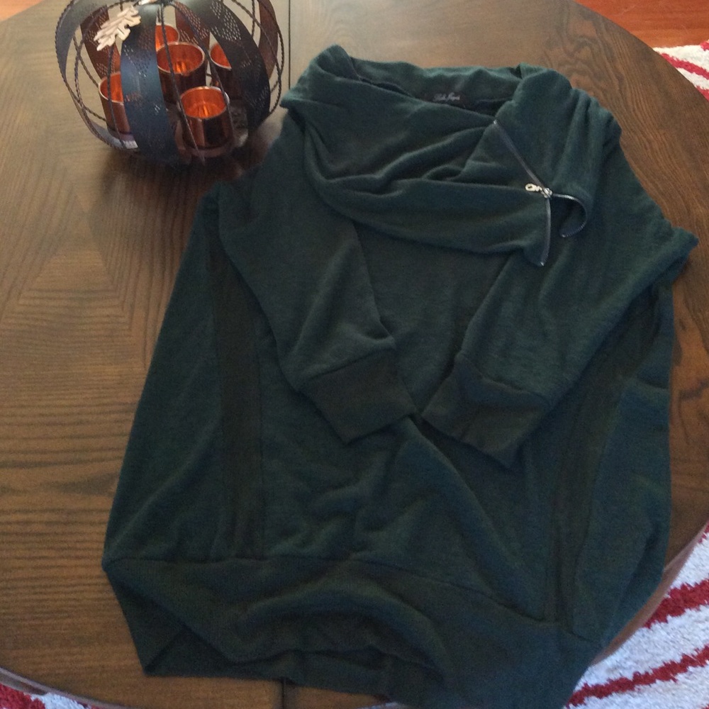 3/4 sleeve knit top